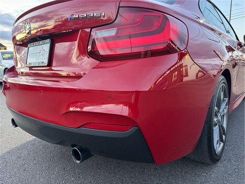 Used 2015 BMW M235i Coupe image 22