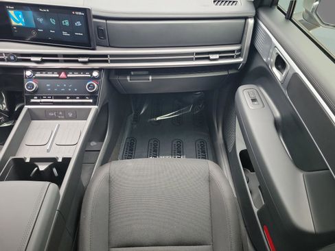 New 2026 Hyundai Santa Fe SE image 23