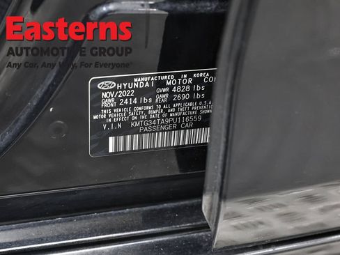 Used 2023 Genesis G70 2.0T AWD/4WD image 36