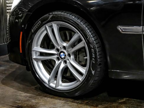Used 2014 BMW 750i RWD image 62