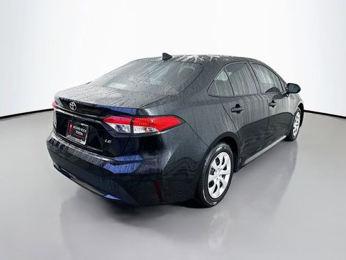 Used 2022 Toyota Corolla LE image 5
