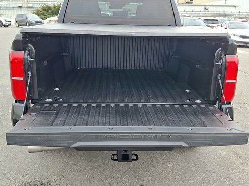 Used 2024 Toyota Tacoma SR5 image 31
