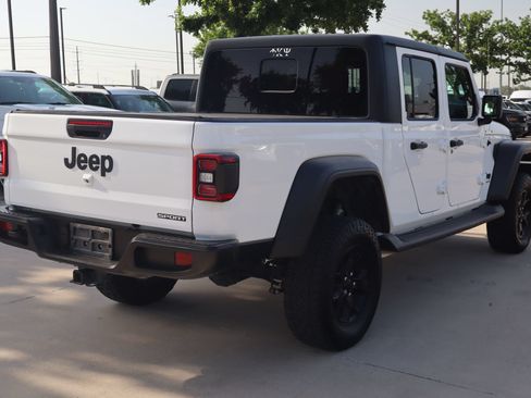 Used 2020 Jeep Gladiator Sport w/ Quick Order Package 24S AWD/4WD image 3