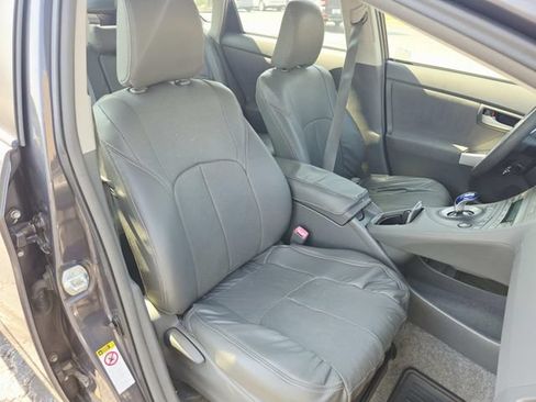 Used 2011 Toyota Prius Two FWD image 15