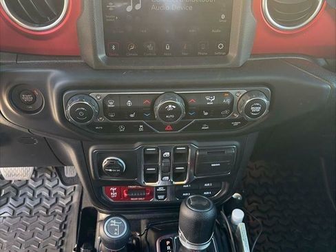 Used 2021 Jeep Wrangler Unlimited Rubicon AWD/4WD image 10