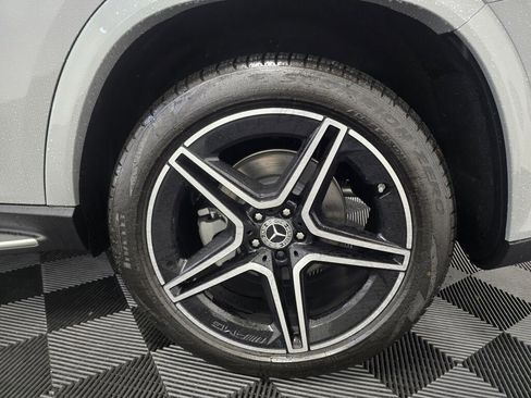 New 2026 Mercedes-Benz GLS 450 4MATIC image 22