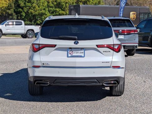 Used 2023 Acura MDX SH-AWD w/ Advance Package image 6