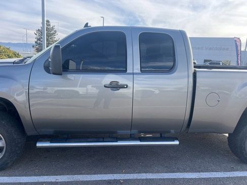 Used 2013 GMC Sierra 1500 SLE w/ Power Tech Package image 4
