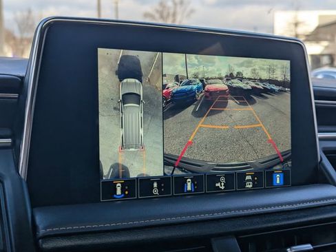 Used 2023 GMC Yukon AT4 image 23