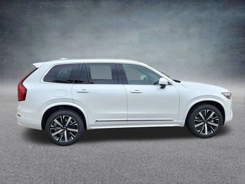 New 2026 Volvo XC90 B6 Core image 8