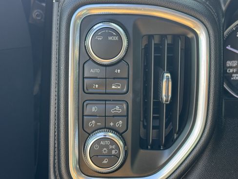 Used 2021 GMC Sierra 1500 SLT w/ SLT Convenience Package AWD/4WD image 21