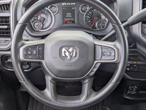 Used 2024 RAM 5500 Tradesman w/ Chrome Appearance Group image 13