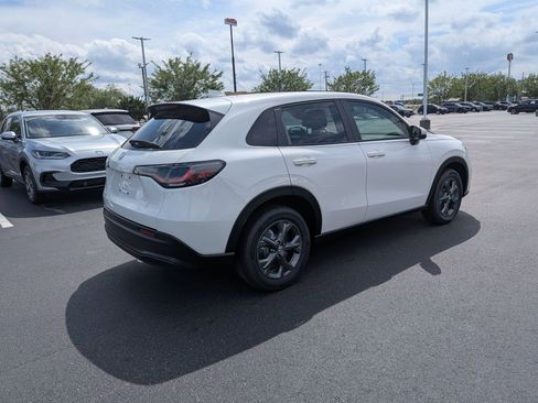 New 2026 Honda HR-V LX image 3