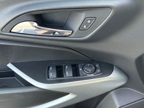 New 2025 Chevrolet Trax RS w/ Driver Confidence Package image 21