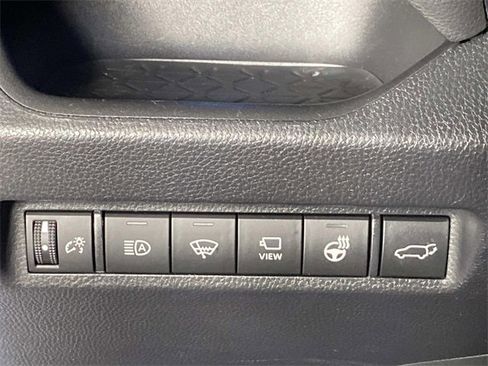 Used 2022 Toyota RAV4 XSE image 15