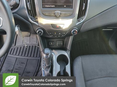 Used 2019 Chevrolet Cruze LS image 19