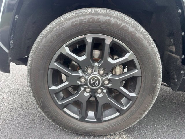 Used 2023 Toyota Tundra Platinum w/ Advanced Package AWD/4WD image 12