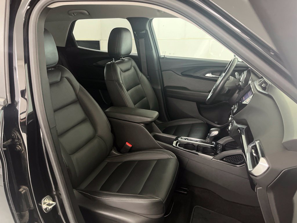 Used 2021 Chevrolet TrailBlazer LT w/ Premium Seating Package AWD/4WD image 22