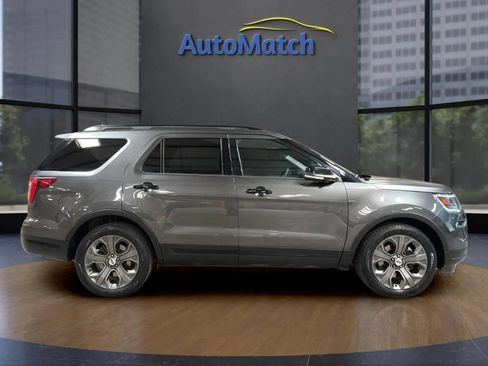 Used 2018 Ford Explorer Sport w/ Equipment Group 401A AWD/4WD image 13