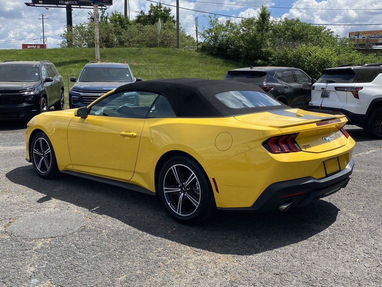 Used 2024 Ford Mustang Premium RWD image 4