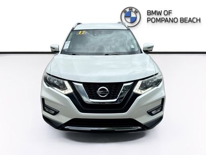 Used 2017 Nissan Rogue SL