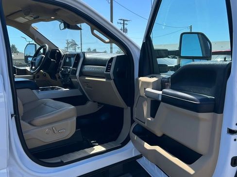 Certified 2019 Ford F250 Lariat w/ Lariat Ultimate Package AWD/4WD image 24