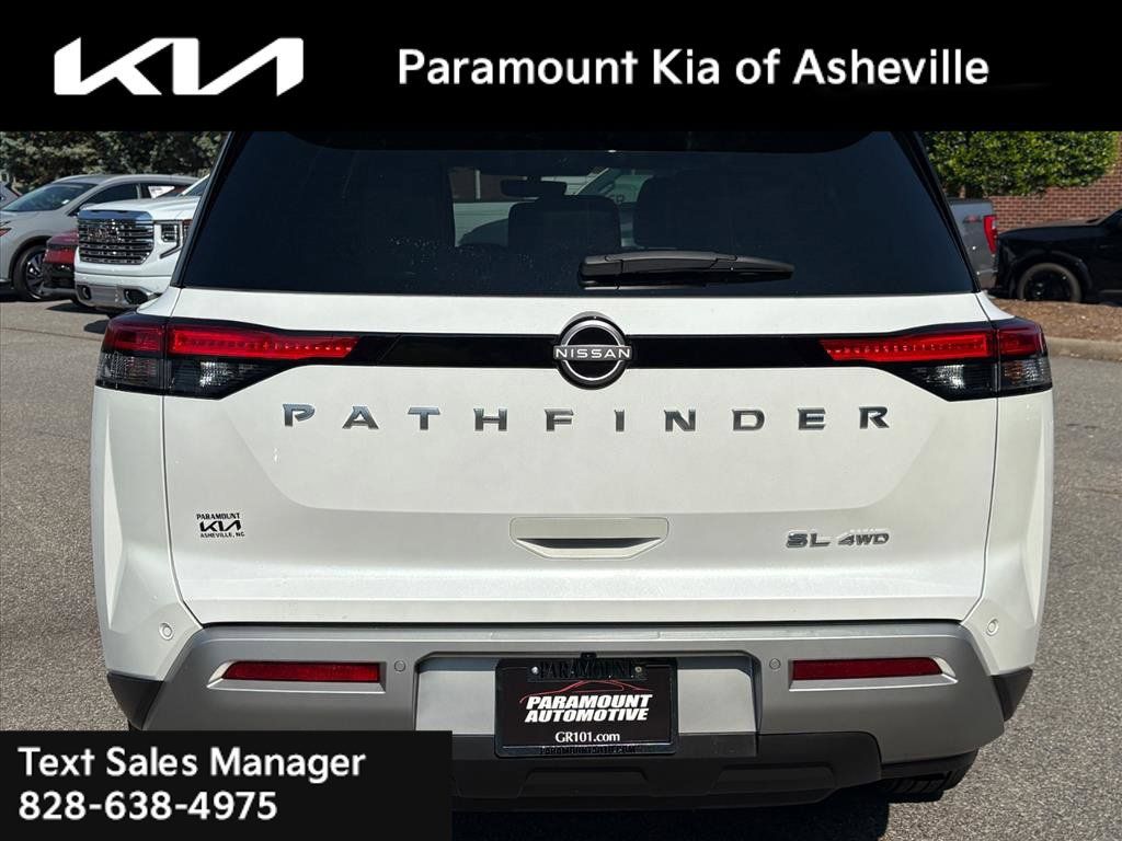 Used 2025 Nissan Pathfinder SL AWD/4WD image 5