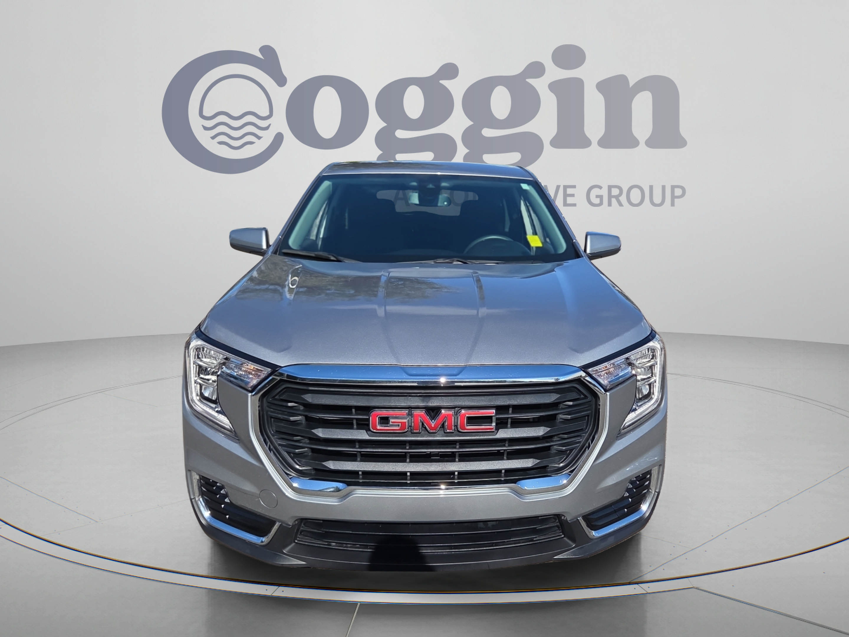 Used 2024 GMC Terrain SLE FWD image 8