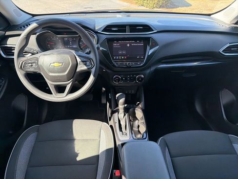 Used 2022 Chevrolet TrailBlazer LT w/ Convenience Package image 27