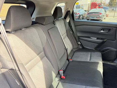 Used 2024 Nissan Rogue SV image 17
