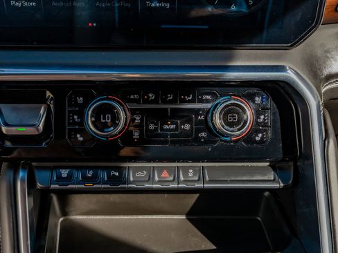 Used 2024 GMC Sierra 3500 Denali Ultimate image 27