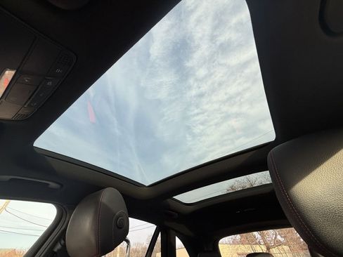 Used 2018 Mercedes-Benz GLC 43 AMG AMG GLC 43 image 33