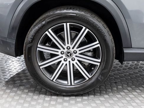 Used 2025 Mercedes-Benz GLE 450e GLE 450e w/ Driver Assistance Package image 49