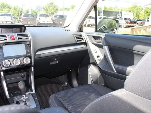 Used 2016 Subaru Forester 2.5i Premium w/ All-Weather Package AWD/4WD image 16