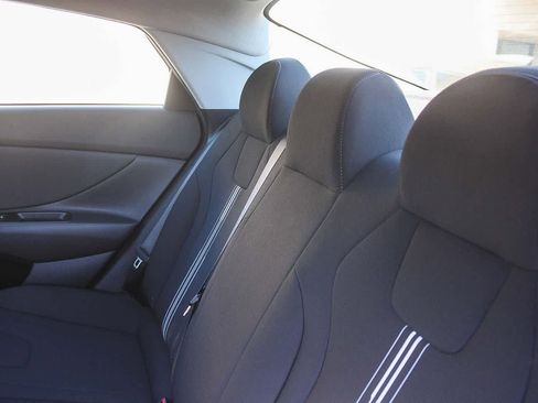 Certified 2023 Hyundai Elantra SEL w/ Convenience Package image 23