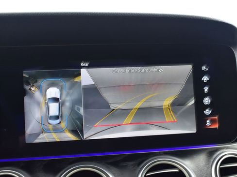 Used 2021 Mercedes-Benz E 350 Sedan image 16