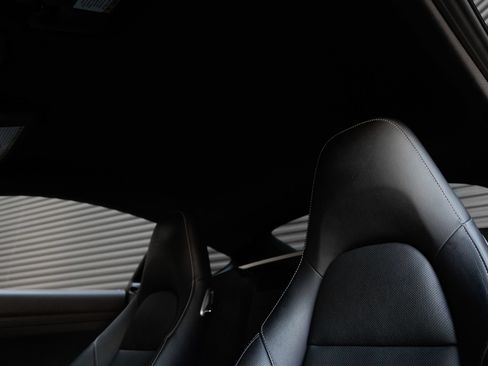 Certified 2025 Porsche 718 Cayman RWD image 16