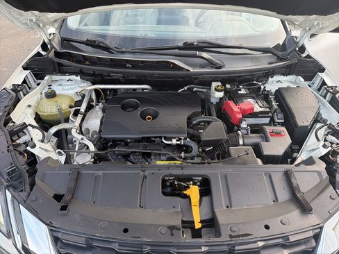 Used 2021 Nissan Rogue SL image 11