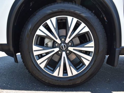 Used 2023 Nissan Rogue SV FWD image 13