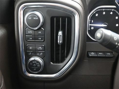 Used 2022 GMC Sierra 1500 Denali w/ Denali Premium Package image 27
