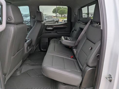 New 2026 Chevrolet Silverado 1500 LT Trail Boss w/ Convenience Package II AWD/4WD image 18