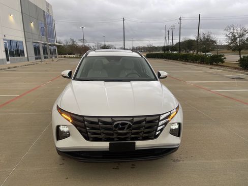 Used 2022 Hyundai Tucson SEL w/ Convenience + Premium Package image 2