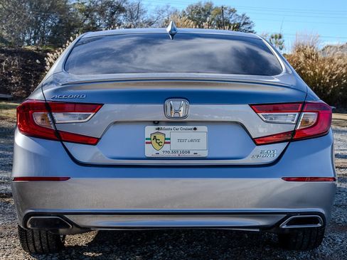 Used 2019 Honda Accord Sport image 4
