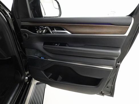 Used 2022 Jeep Grand Wagoneer Series II w/ Premium Group II image 20