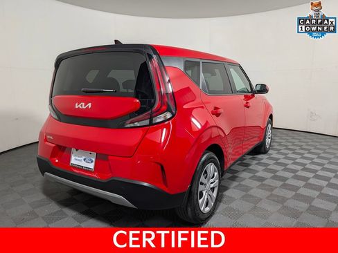 Used 2024 Kia Soul LX FWD image 2