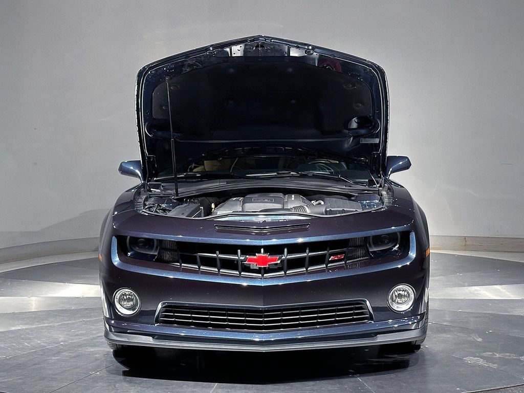 Used 2013 Chevrolet Camaro SS w/ Dusk Special Edition RWD image 28