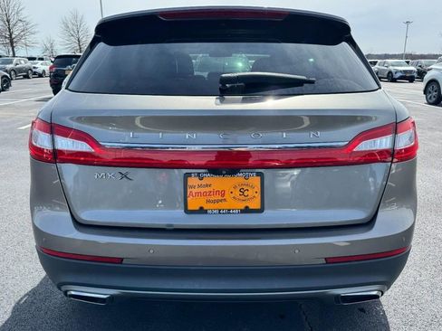 Used 2017 Lincoln MKX Select w/ Select Plus Package image 4