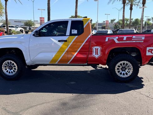 New 2025 Toyota Tacoma SR image 3