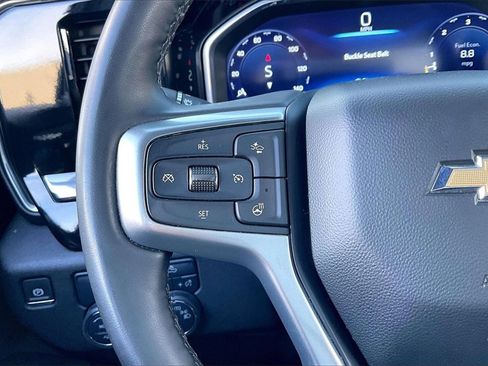 Used 2025 Chevrolet Silverado 1500 LT image 18