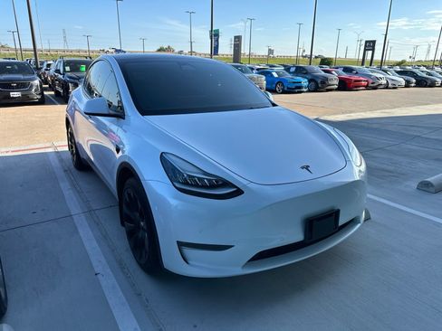 Used 2021 Tesla Model Y Long Range AWD/4WD image 4